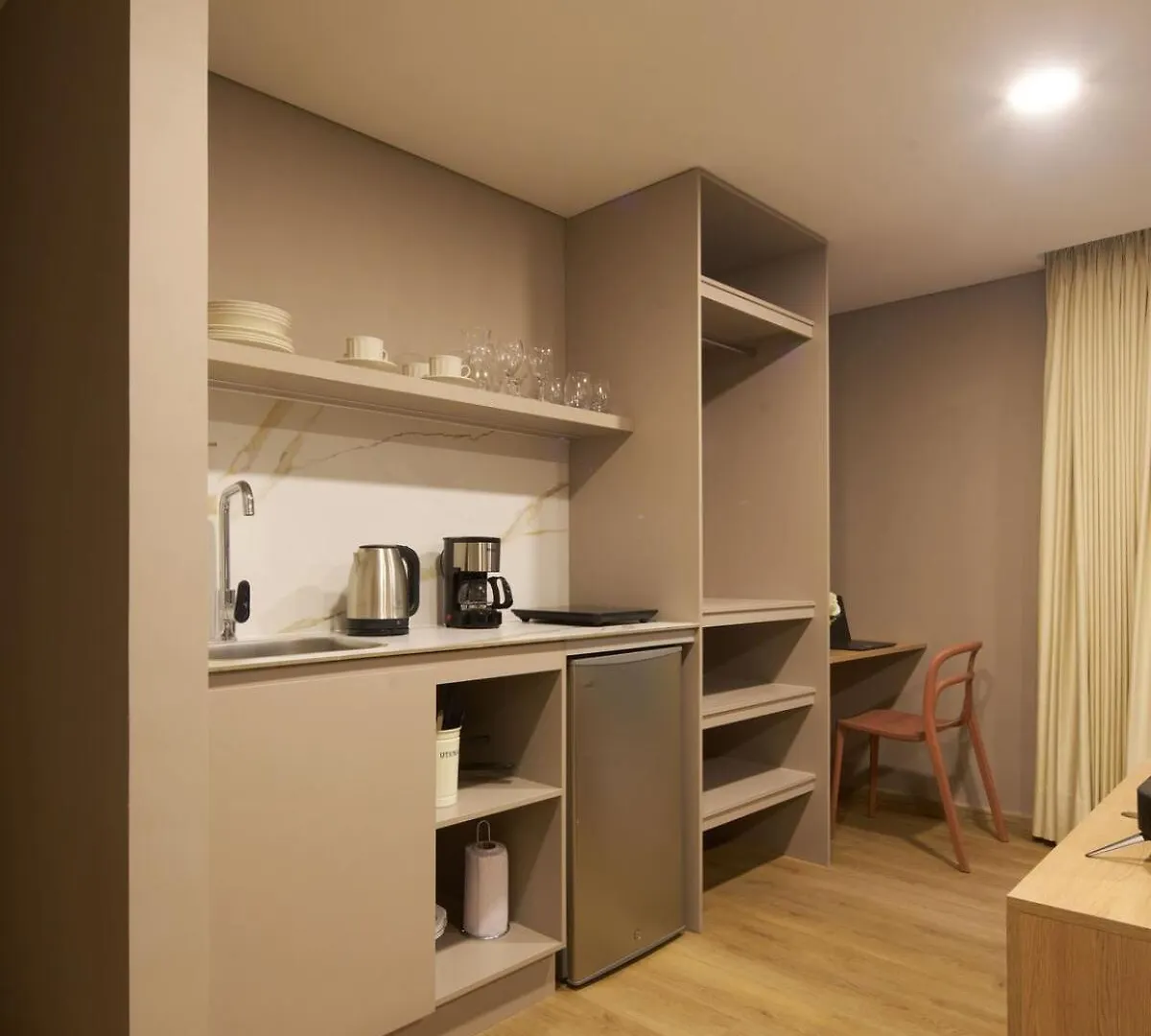 Urban Retreat In Bogota - Design & Comfort Apartment
